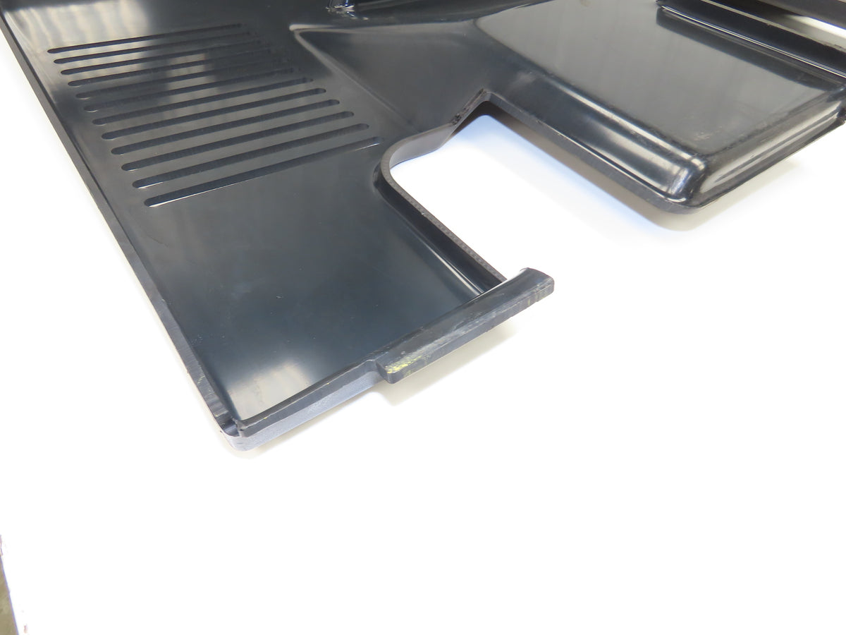 Hyster Hood Plastic Cover Removed From E40HSD Stand On Forklift
