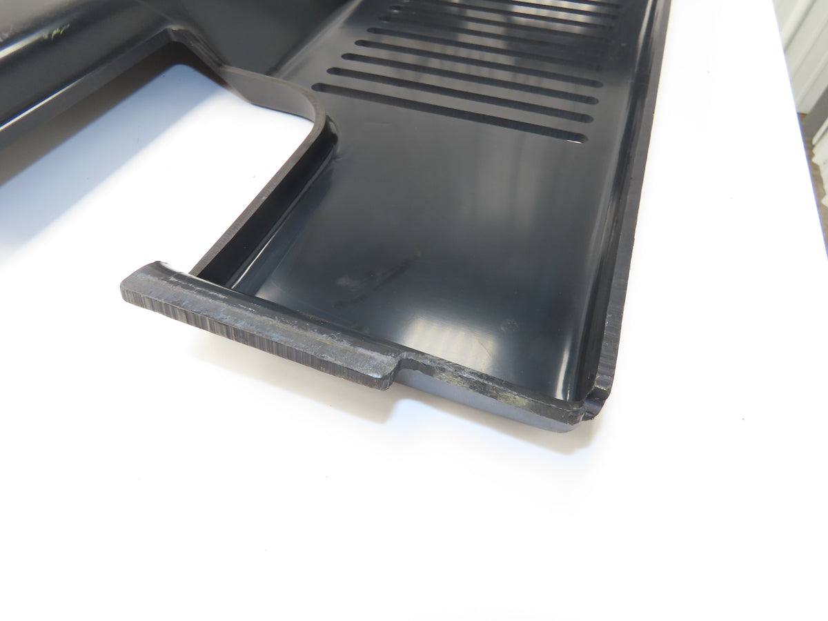 Hyster Hood Plastic Cover Removed From E40HSD Stand On Forklift