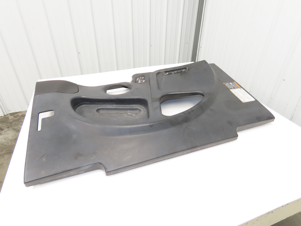 Hyster Operator Center Plastic Cover Removed From E40HSD Forklift