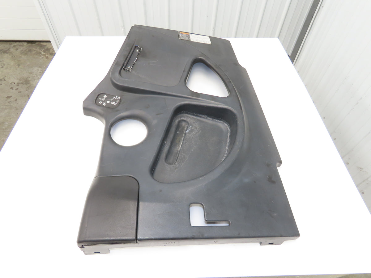 Hyster Operator Center Plastic Cover Removed From E40HSD Forklift