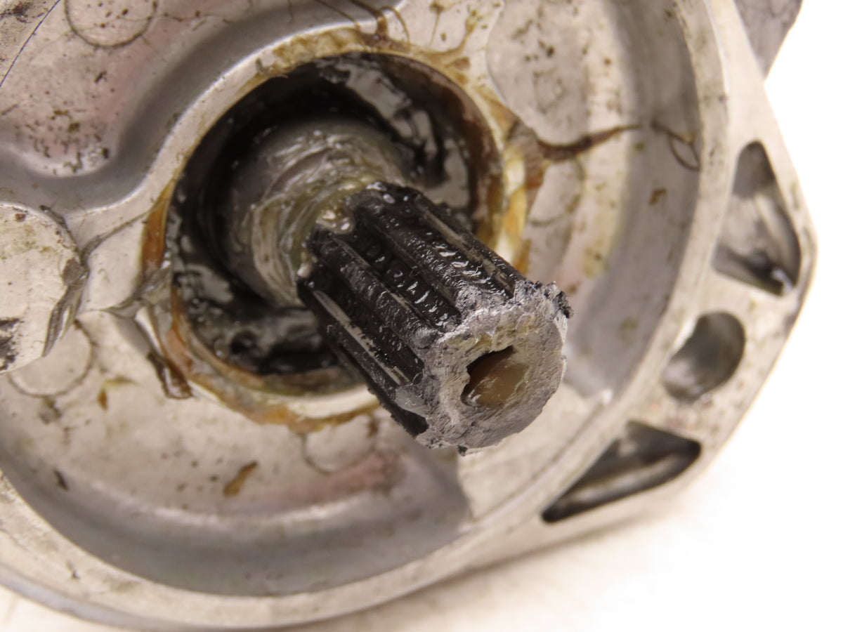 Kayaba KZP4-19CNNSZ Hydraulic Pump Removed From Hyster E40HSD Forklift