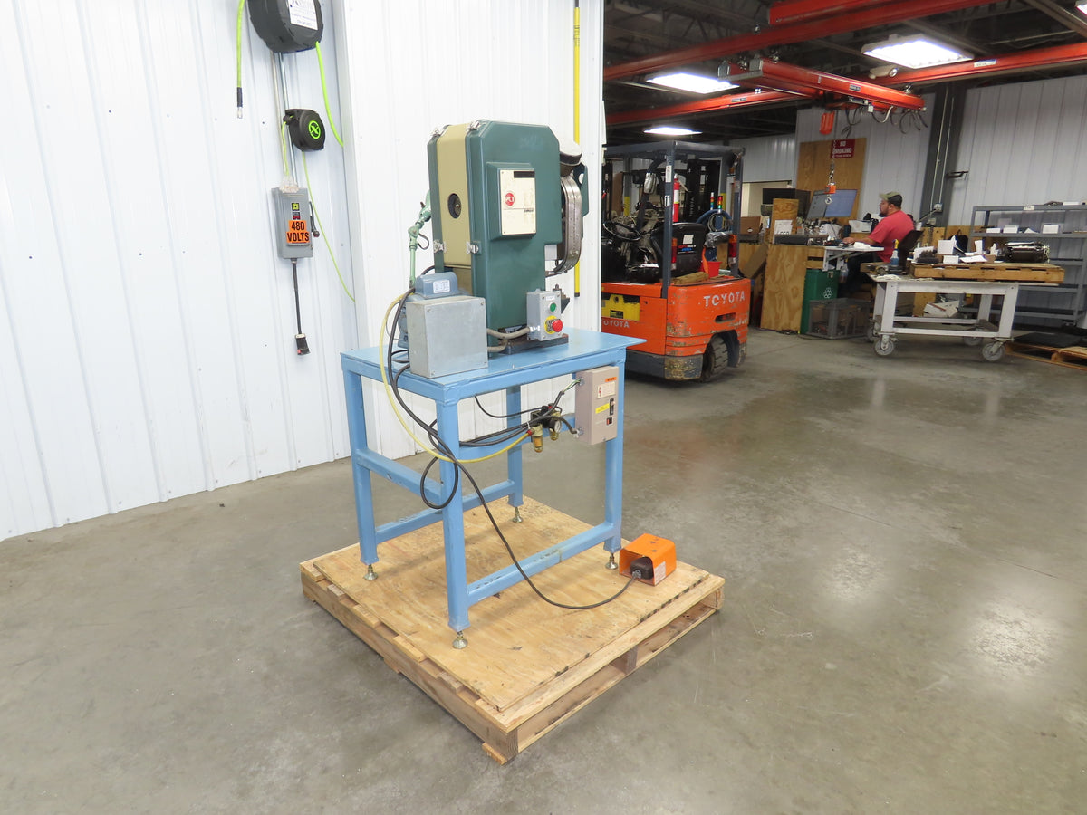 Emhart Model WT PCI Mechanical Eyelet Grommet Punch Press 115V Bench Mount