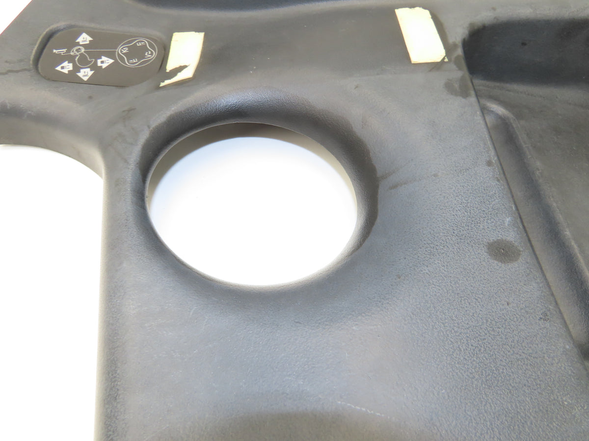 Hyster Operator Center Plastic Cover Removed From E40HSD Forklift
