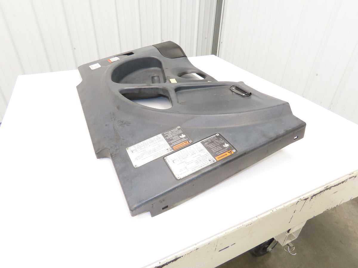 Hyster Operator Center Plastic Cover Removed From E40HSD Forklift