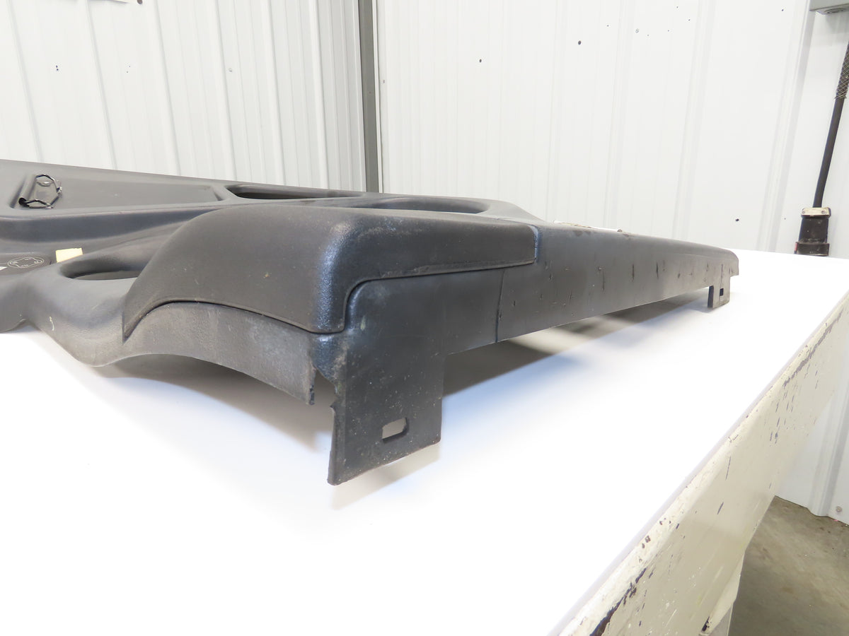 Hyster Operator Center Plastic Cover Removed From E40HSD Forklift