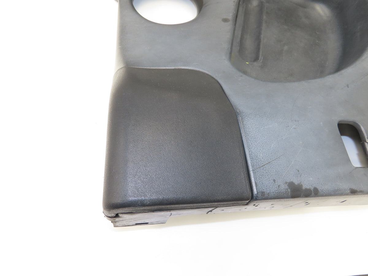 Hyster Operator Center Plastic Cover Removed From E40HSD Forklift