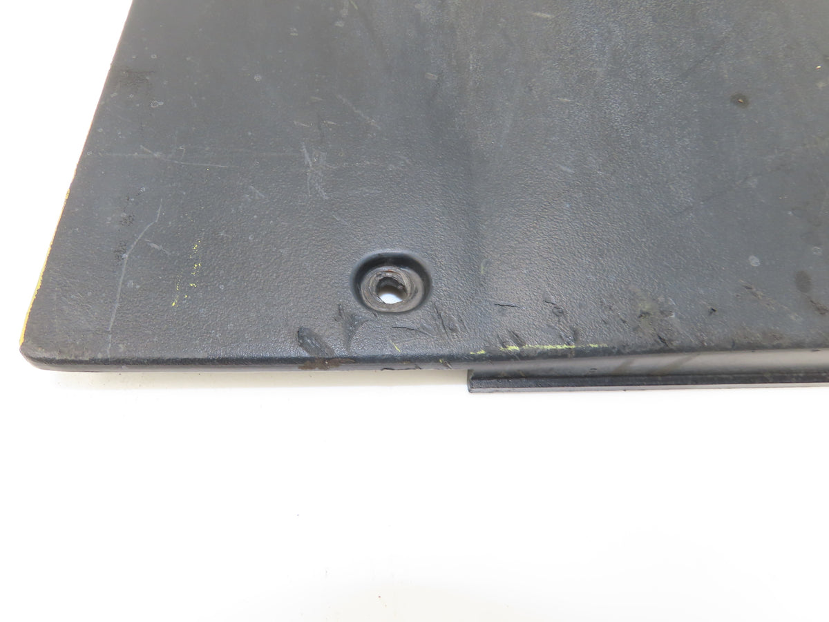 Hyster Operator Center Plastic Cover Kick Plate Off E40HSD Forklift