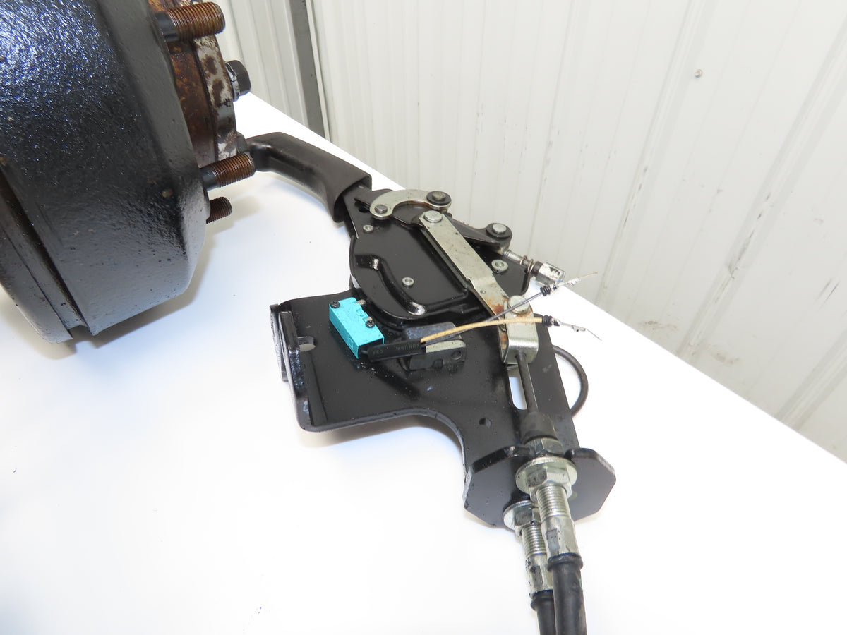 Toyota 7FBCU18 Electric Forklift Motor Drive Front Axle 8 Lug Off 7FBCU18