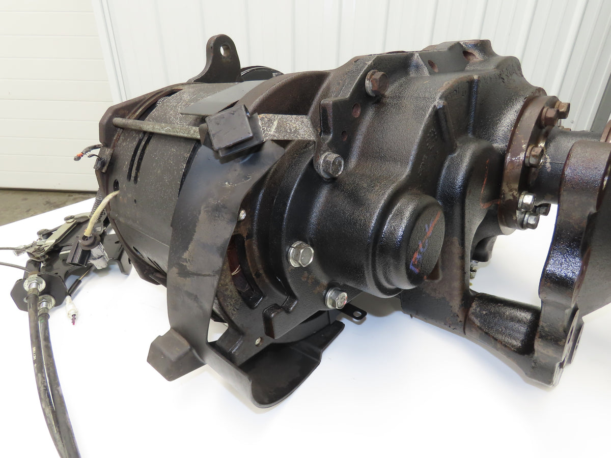 Toyota 7FBCU18 Electric Forklift Motor Drive Front Axle 8 Lug Off 7FBCU18