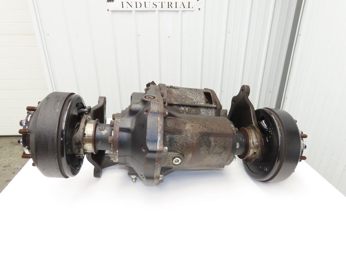 Toyota 7FBCU18 Electric Forklift Motor Drive Front Axle 8 Lug Off 7FBCU18