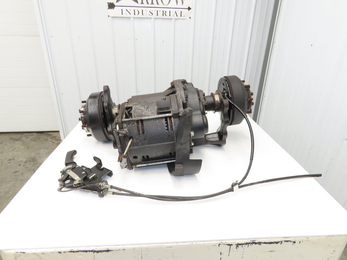 Toyota 7FBCU18 Electric Forklift Motor Drive Front Axle 8 Lug Off 7FBCU18