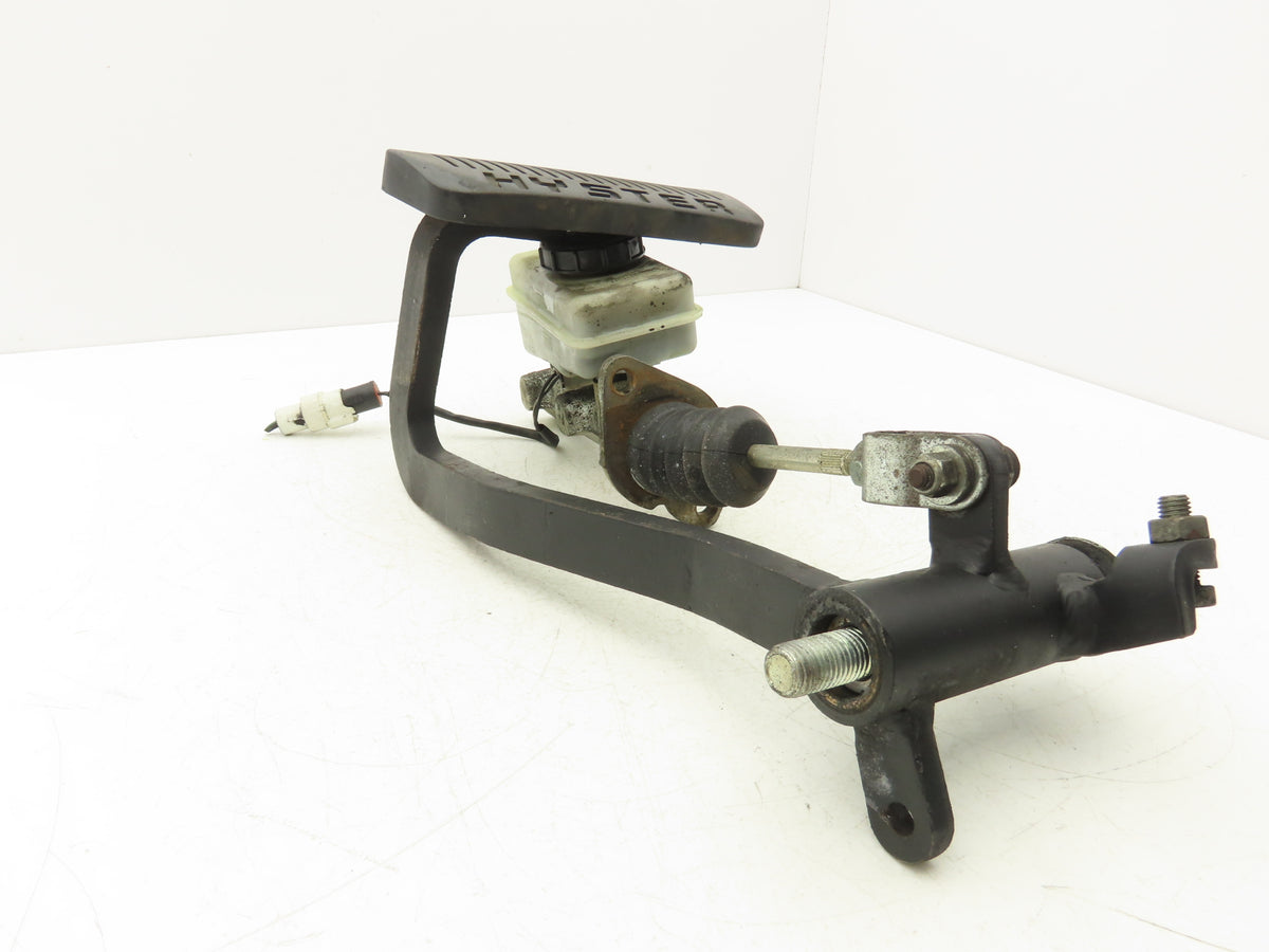 Hyster Brake Pedal & Master Cylinder Assembly Removed From E60Z-33 Forklift