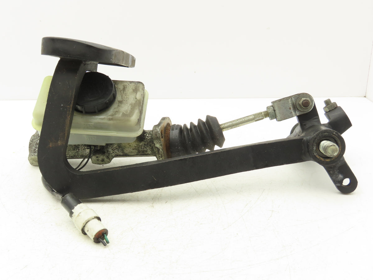 Hyster Brake Pedal & Master Cylinder Assembly Removed From E60Z-33 Forklift