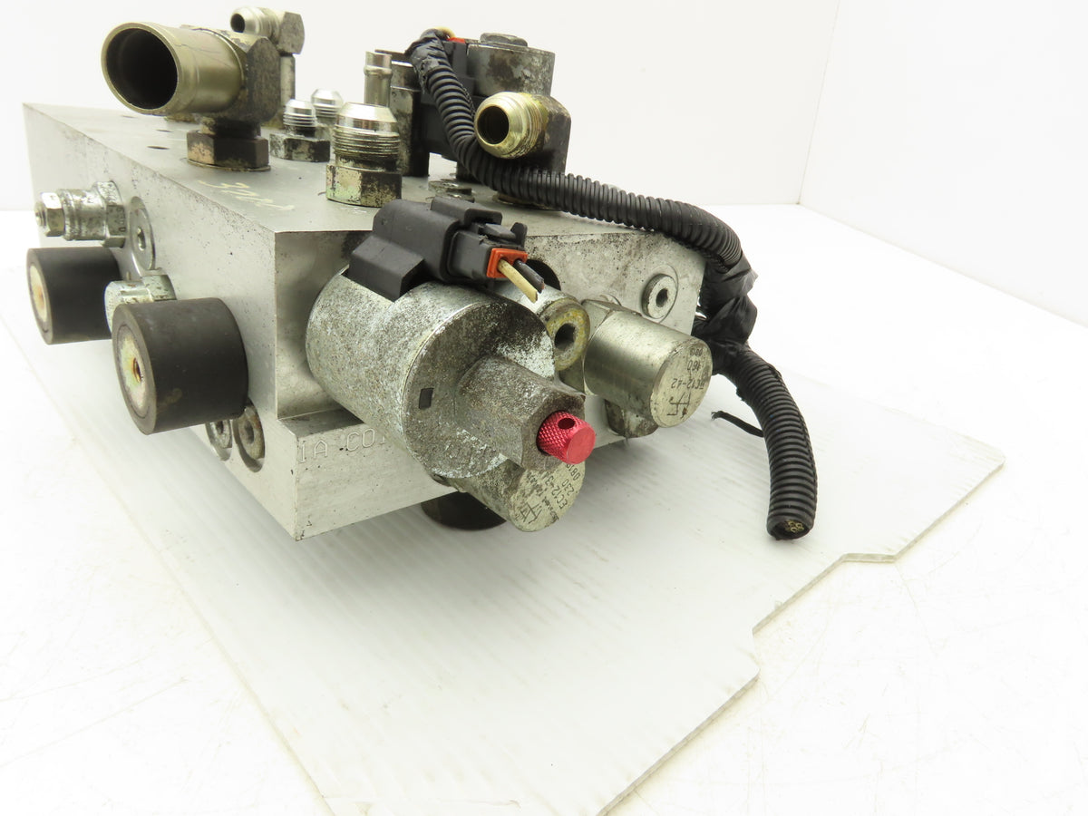 Hyster 8530551Hydraulic Manifold Block From E60Z-33 Forklift