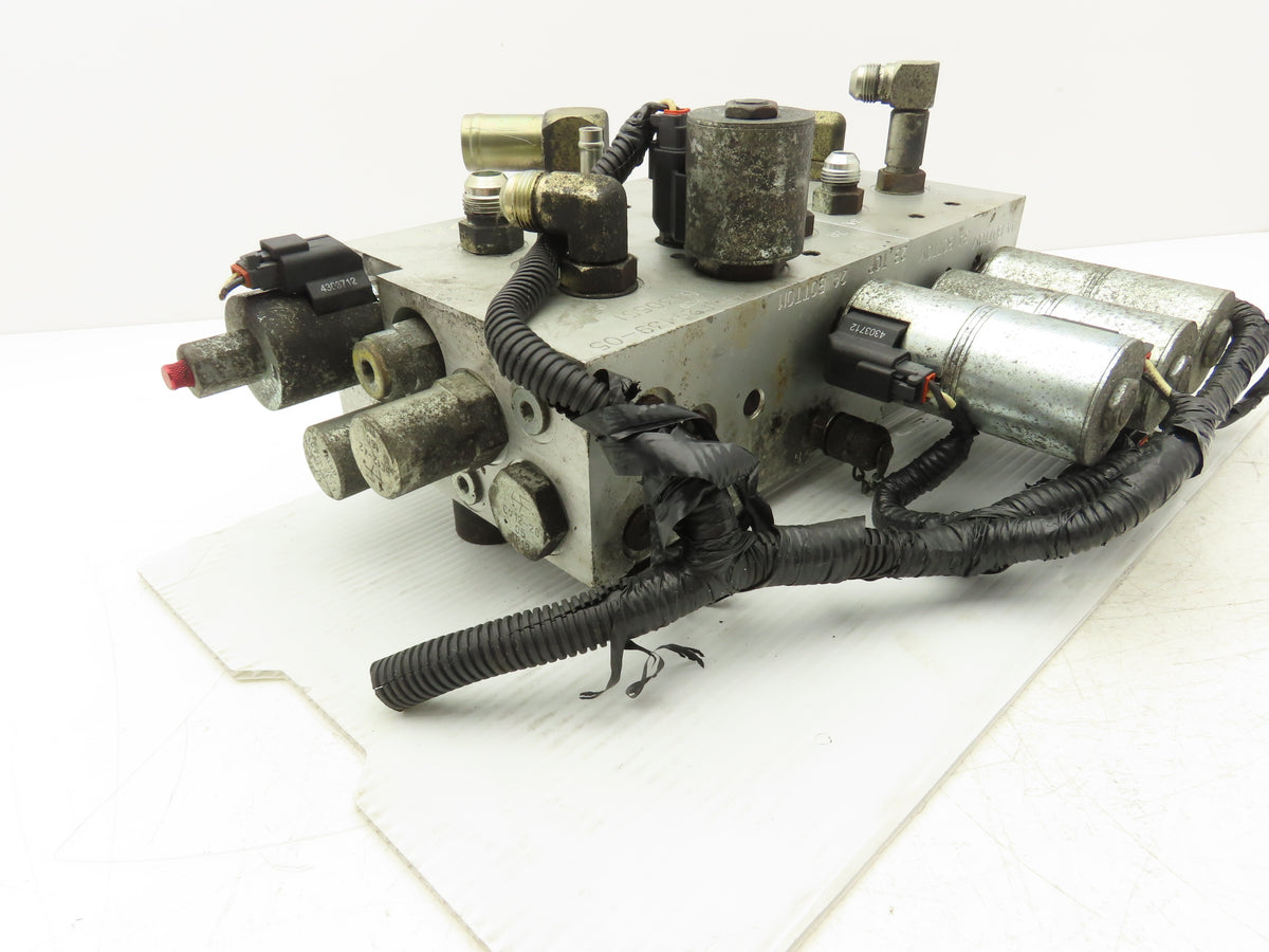 Hyster 8530551Hydraulic Manifold Block From E60Z-33 Forklift