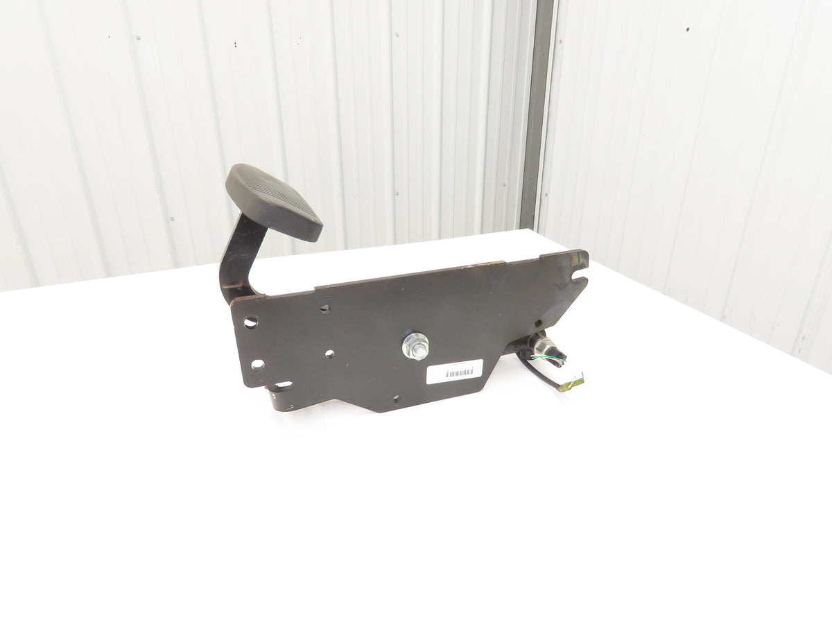 Hyster E50XN-33 Electric Forklift Brake Pedal & Master Cylinder Assembly
