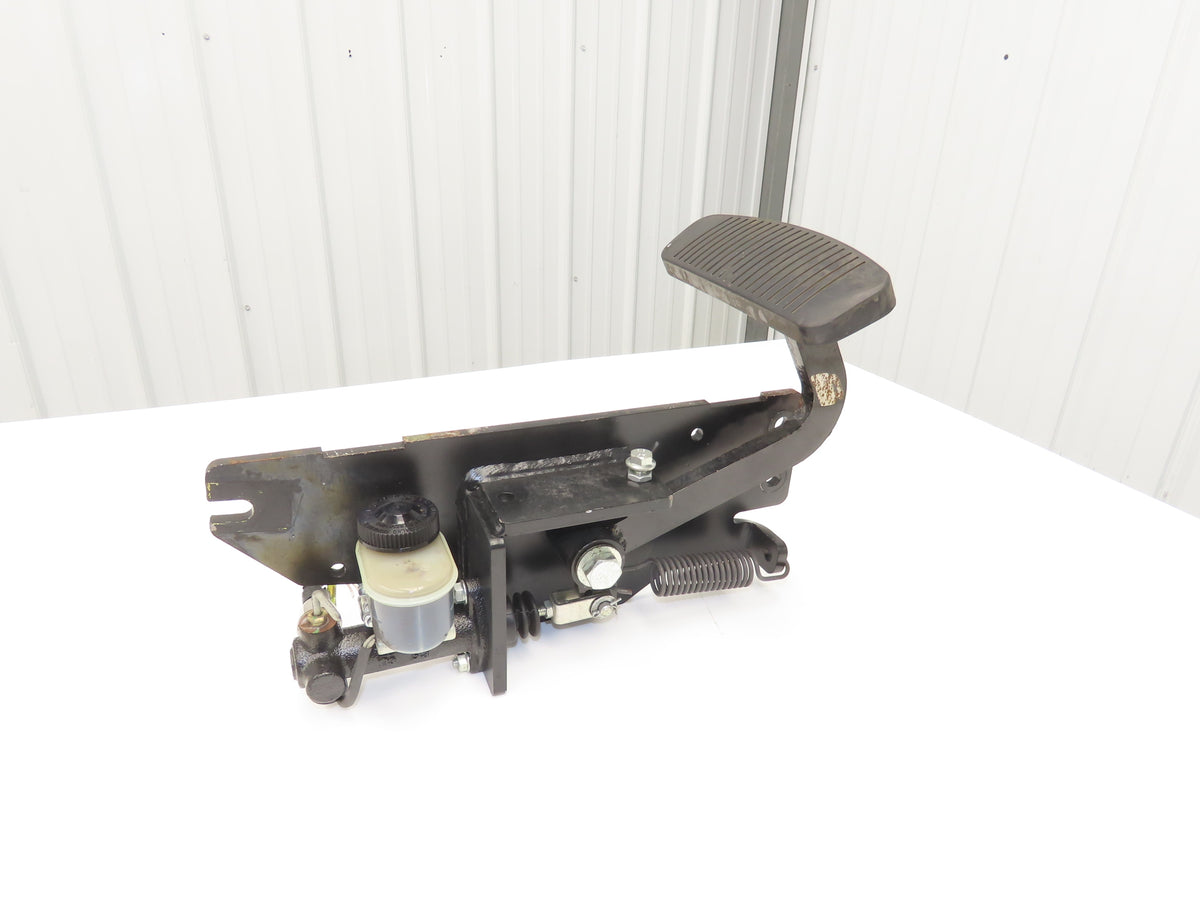 Hyster E50XN-33 Electric Forklift Brake Pedal & Master Cylinder Assembly
