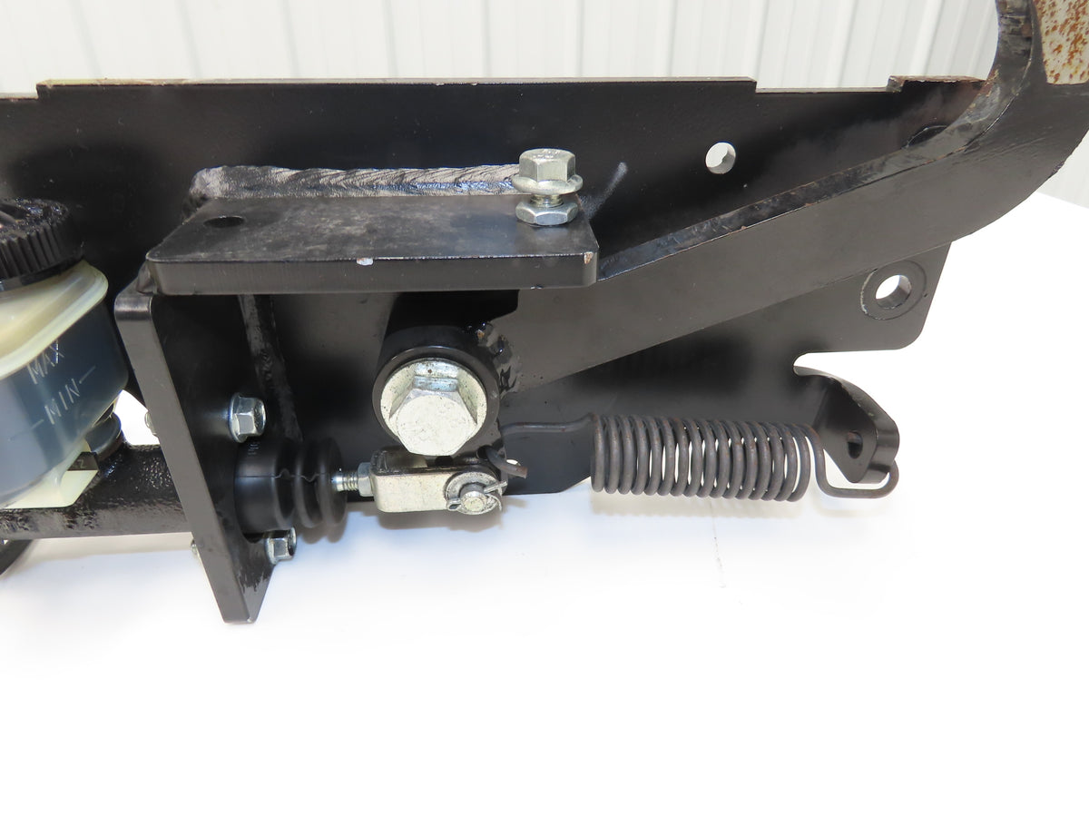Hyster E50XN-33 Electric Forklift Brake Pedal & Master Cylinder Assembly