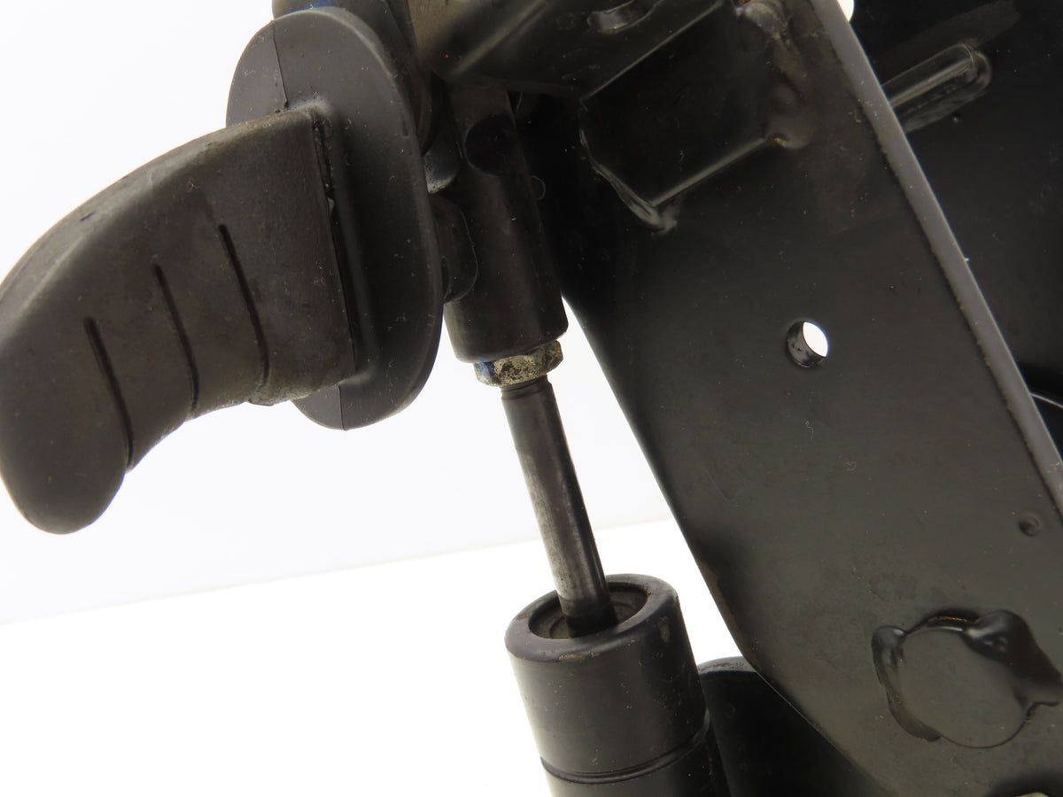 Hyster 8808585 Forklift Steering Column Tilt Bracket Removed From E50XN-33