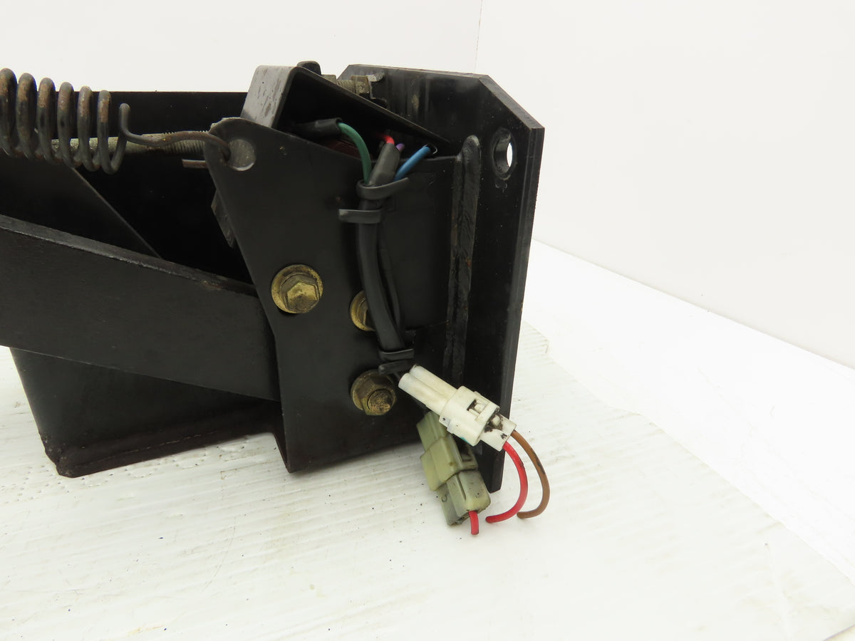 Toyota 5FBGCU18 Electric Forklift Hydraulic Brake Pedal Master Cylinder Assembly