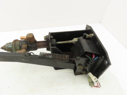 Toyota 5FBGCU18 Electric Forklift Hydraulic Brake Pedal Master Cylinder Assembly