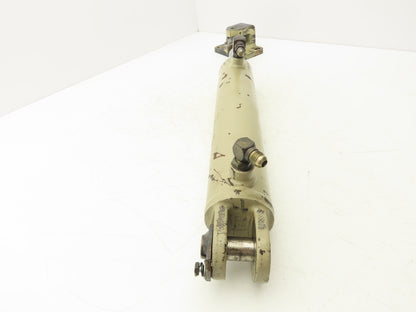 Crown Stand On Forklift Hydraulic Tilt Cylinder Removed From 30RCTT READ