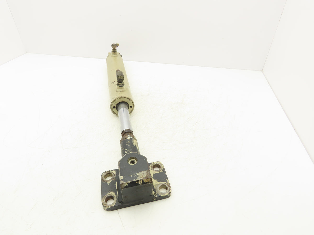 Crown Stand On Forklift Hydraulic Tilt Cylinder Removed From 30RCTT READ