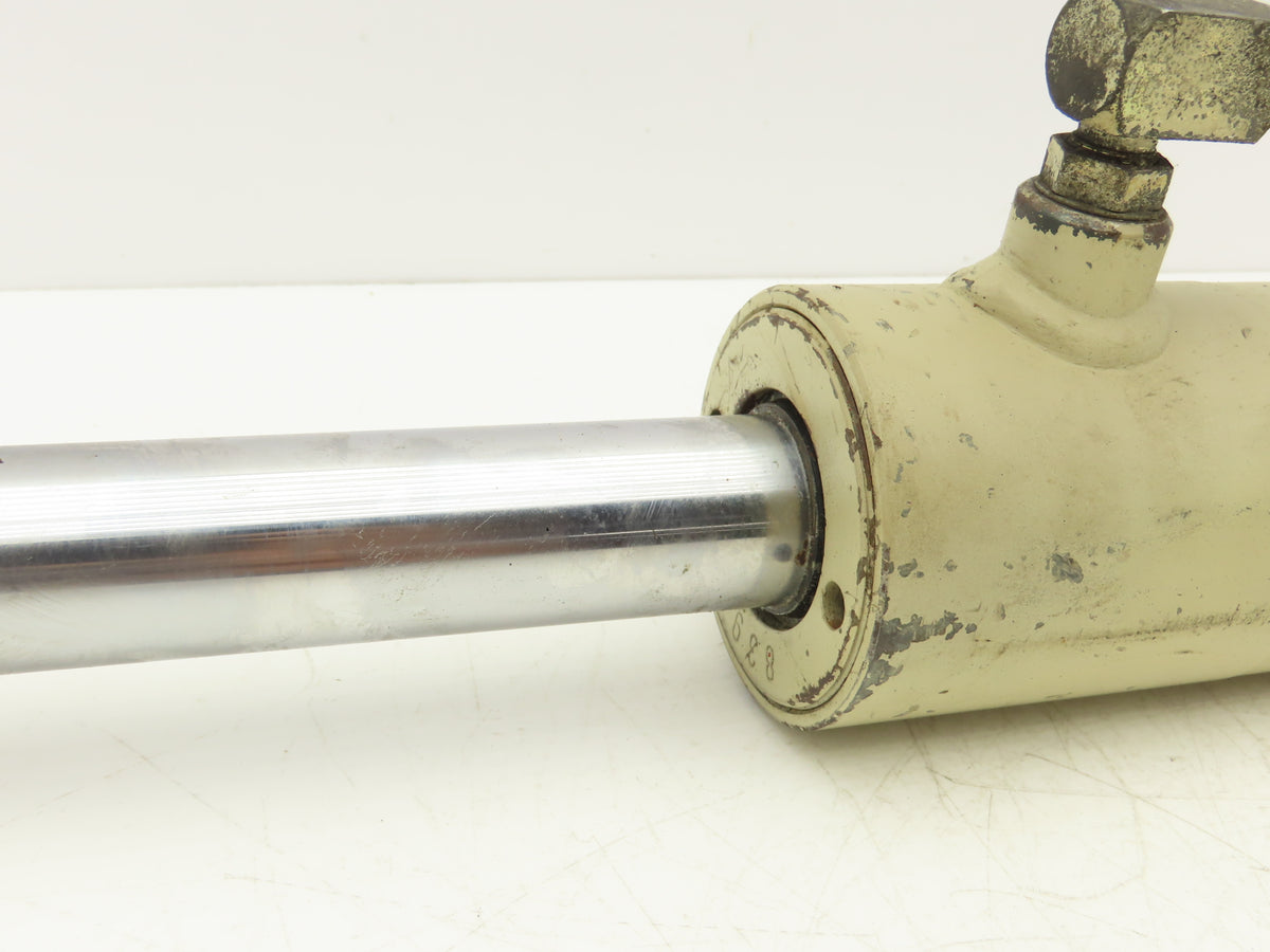 Crown Stand On Forklift Hydraulic Tilt Cylinder Removed From 30RCTT READ