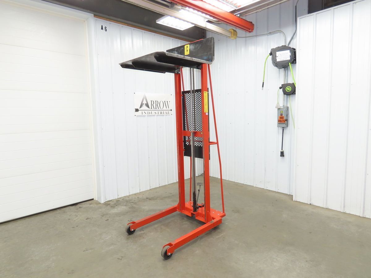 Wesco ESPL-80-3032 Economy Large Platform Hydraulic Stacker 1000 Lb. Capacity