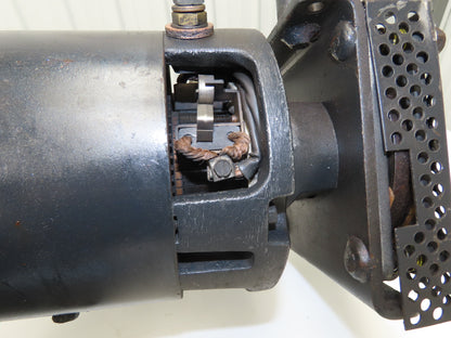 Crown 020094-001 Forklift Right Front Drive 8-Lug Axle & Motor W6AC01 Off 30RCTT