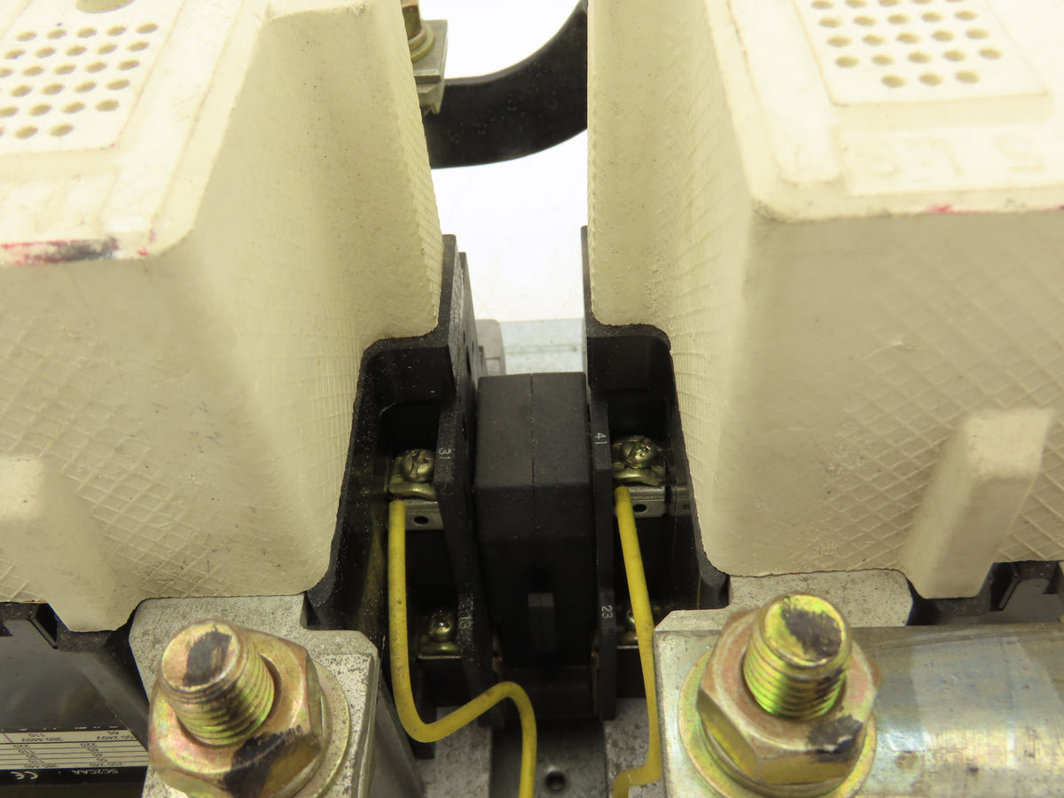 Fuji SC-10N Reversing Contactor 150 Hp 3 Ph 660 VAC 200-250 VAC 200-220VDC
