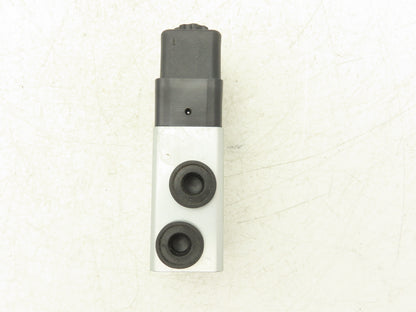 Norgren 8012750 Pneumatic Solenoid Valve 3/2-Pos 24 VDC 145 PSI 1/4" NPT