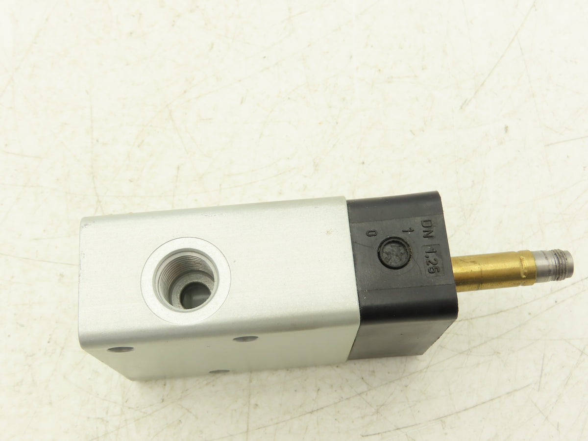 Norgren 8010754 Pneumatic Solenoid Valve 3/2-Pos 24 VDC 145 PSI 1/4" NPT