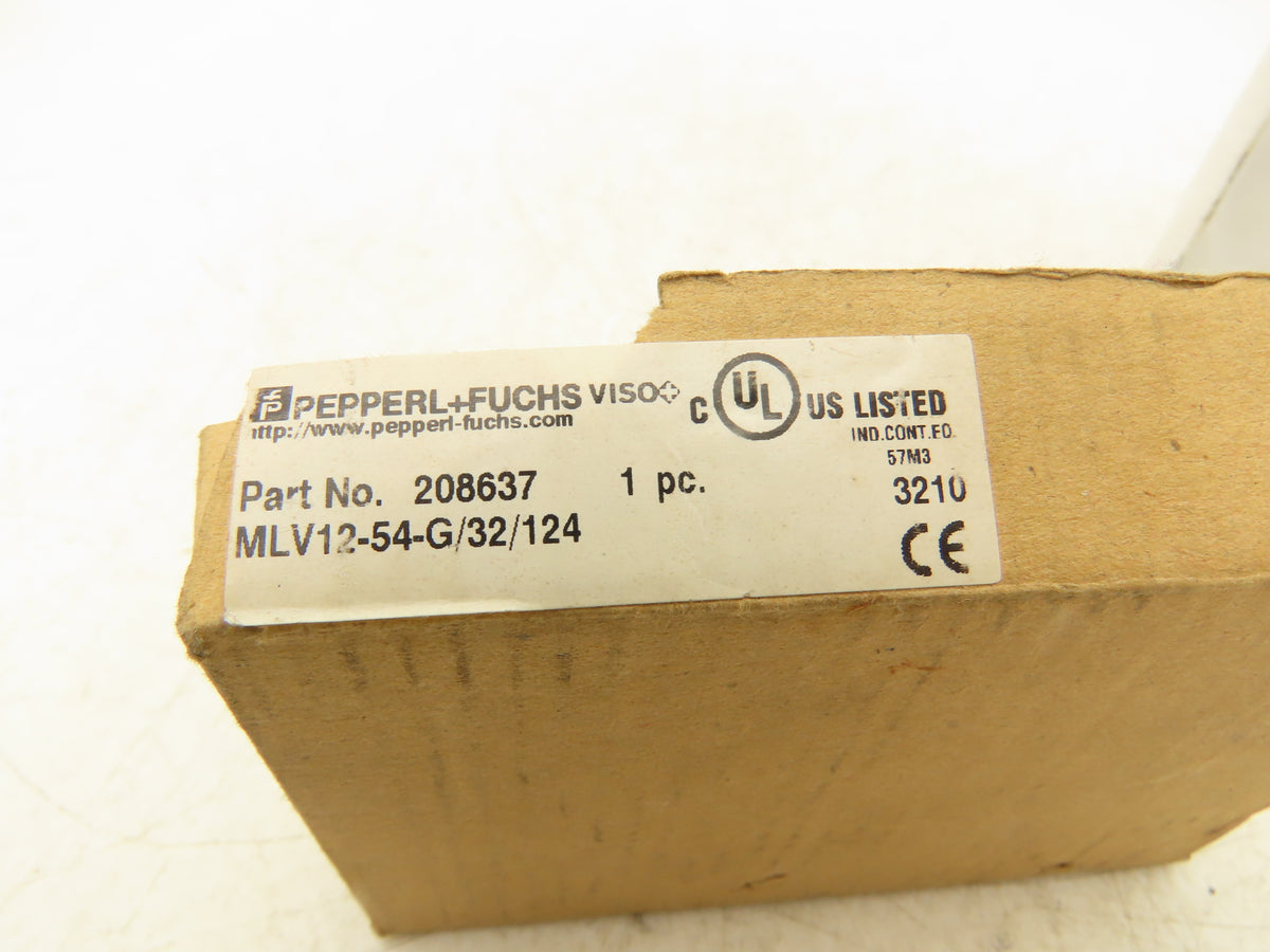 Pepper + Fuchs 208637 Retroreflective Photoelectric Sensor Red LED 10-30 VDC