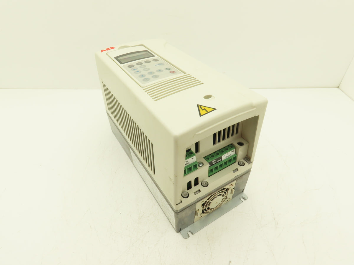 ABB ACS800-U1-0004-5+P901 AC Drive Variable 3 HP 2.2 kW 500V 3PH 19A VFD