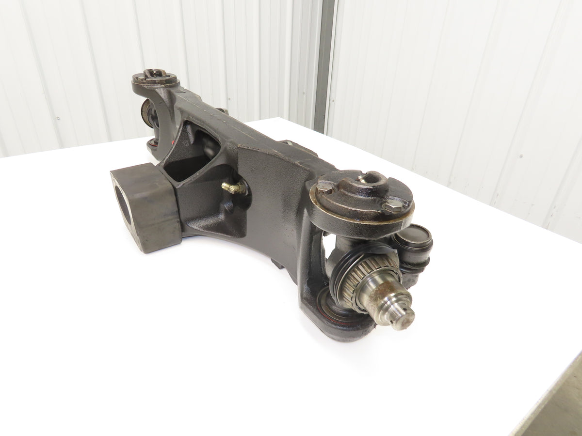 Hyster E50Z-33 Electric Forklift Rear Axle Dual Hydraulic Steering Assembly