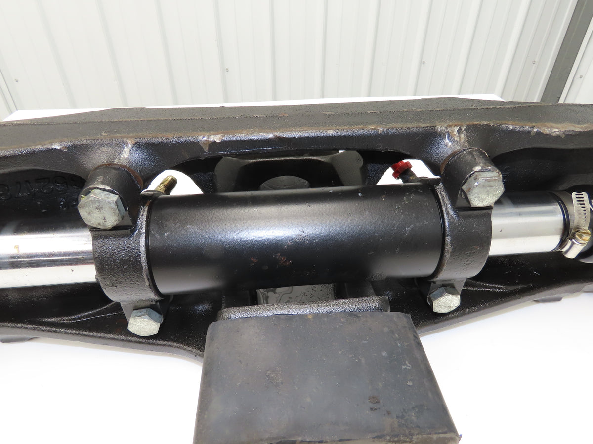 Hyster E50Z-33 Electric Forklift Rear Axle Dual Hydraulic Steering Assembly