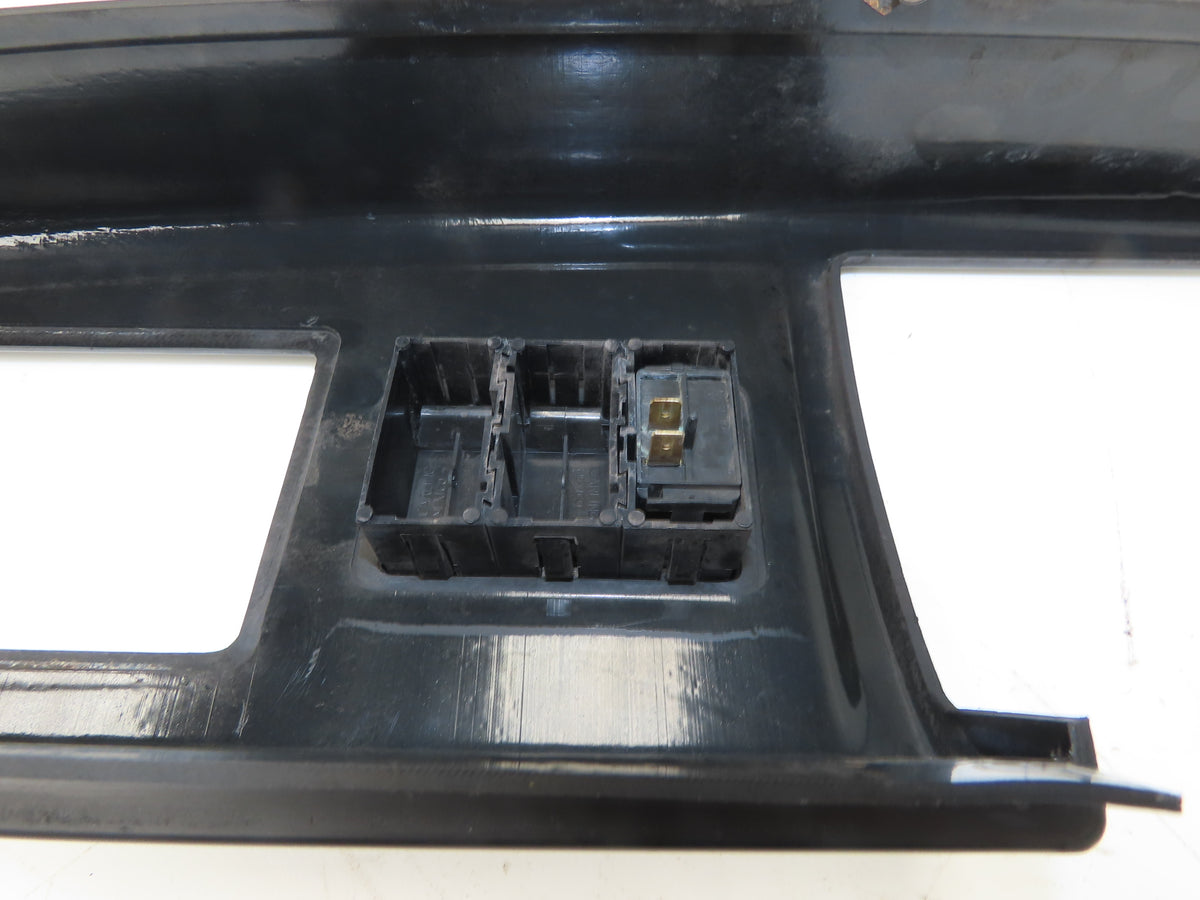 Hyster E60Z-33 Electric Forklift Dash Plastic Shroud Assembly
