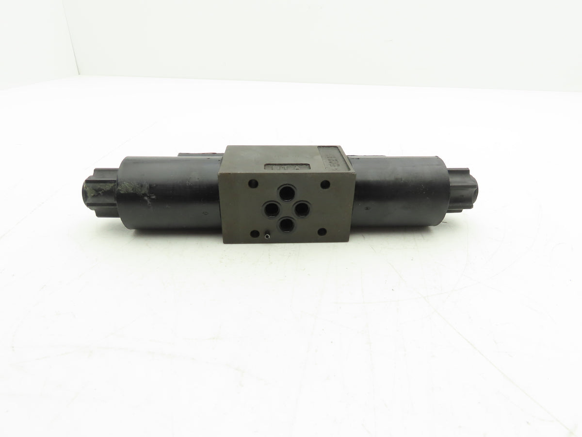 Parker D1VW004CNJWM Hydraulic Directional Solenoid Valve 4/3 Way 5000 PSI 24VDC