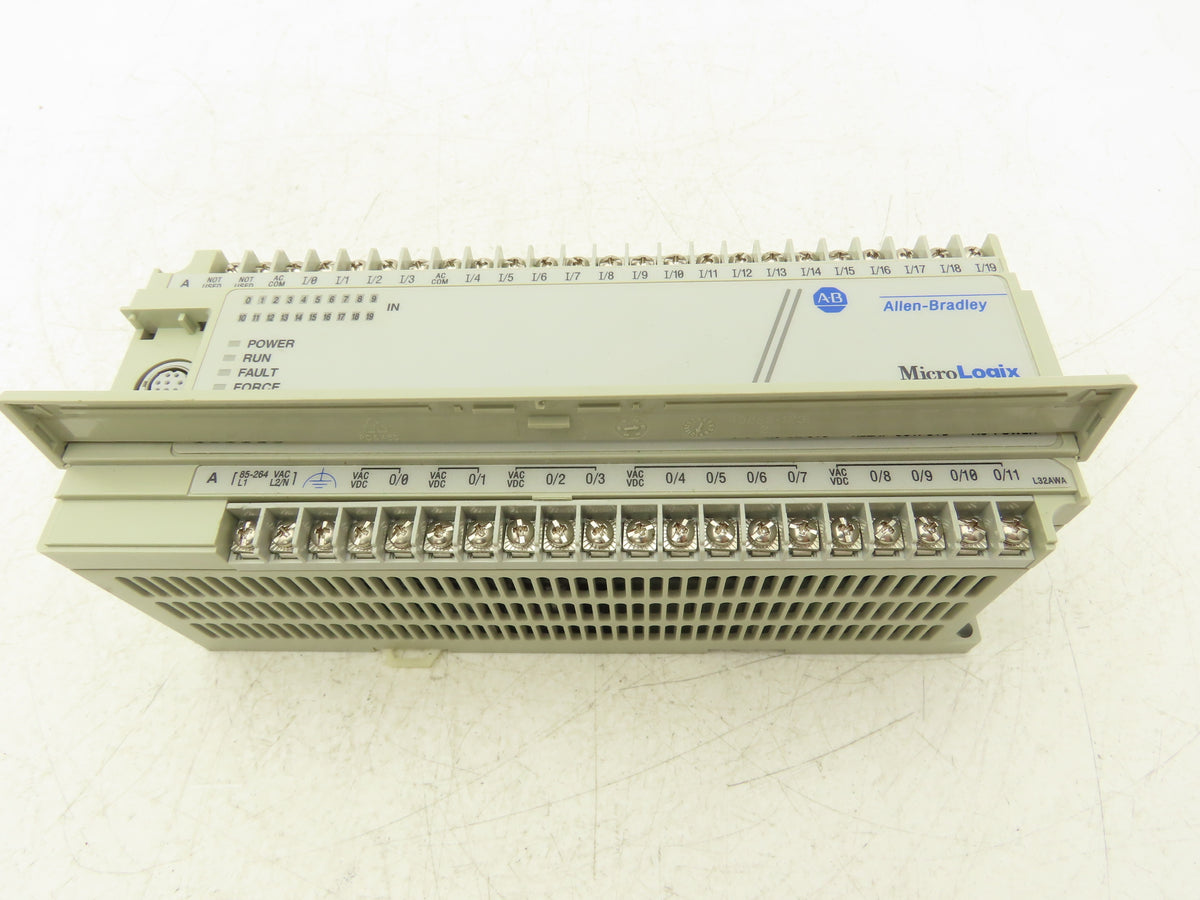 Allen Bradley 1761-L32AWA MicroLogix 1000 PLC Controller 100-240VAC Series E