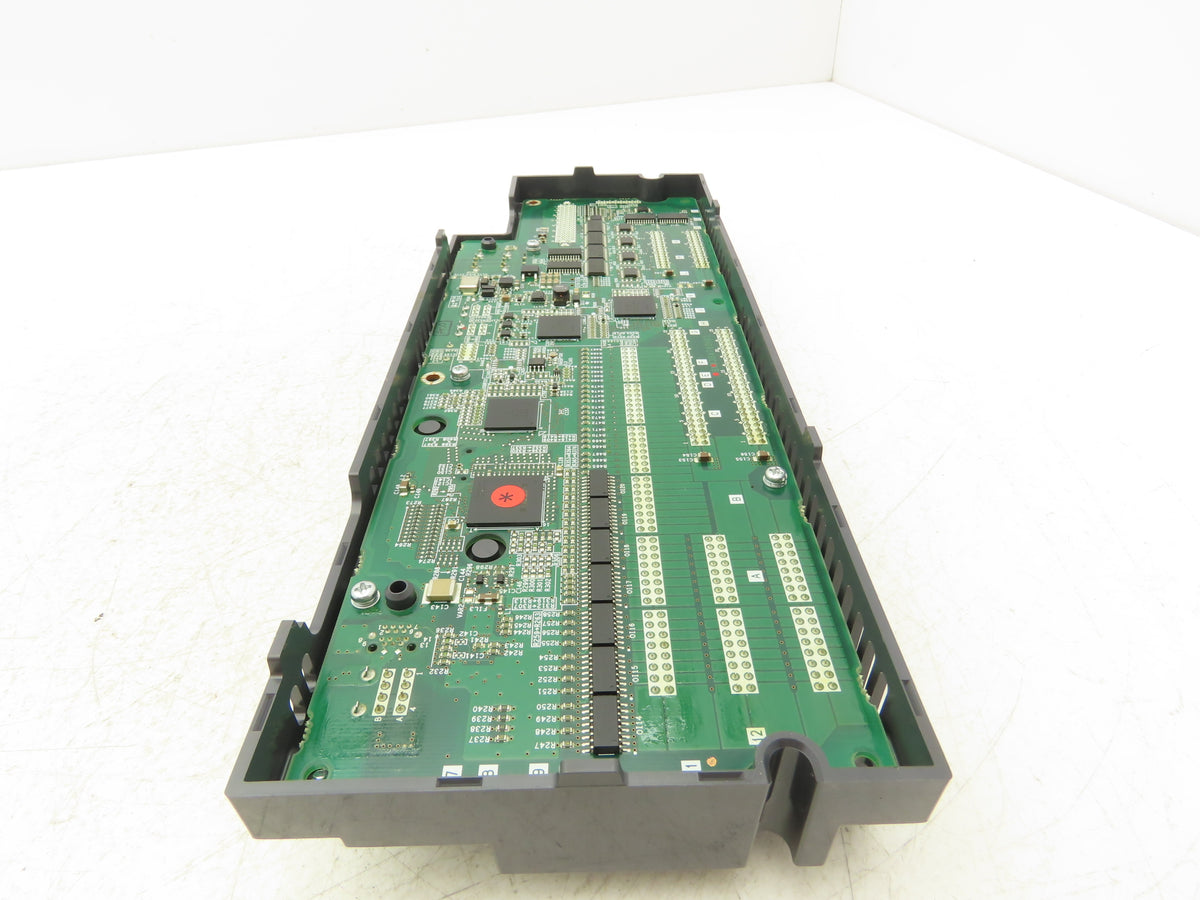 Mazak FCU8-DX749 PCB Mazatrol SmoothX CNC HMI Control I/O Module Off I-800