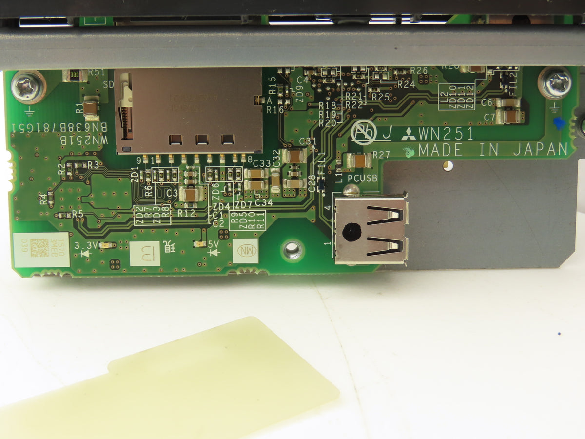 Mazak FCU8-EP201-1 HMI USB & SD Port Module Mazatrol SmoothX Off I-800 CNC