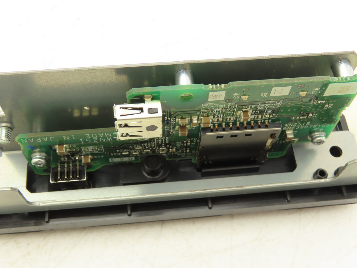 Mazak FCU8-EP201-1 HMI USB & SD Port Module Mazatrol SmoothX Off I-800 CNC