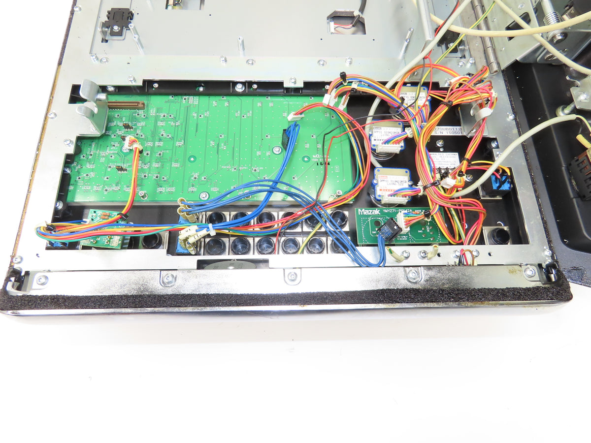 Mazak D70UB011202 HMI Mazatrol SmoothX CNC Control Panel Off I-800 READ