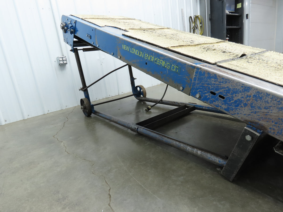 New London Engineering 28"x 8' 7" Portable Incline Conveyor 24"Cleated Belt 115V