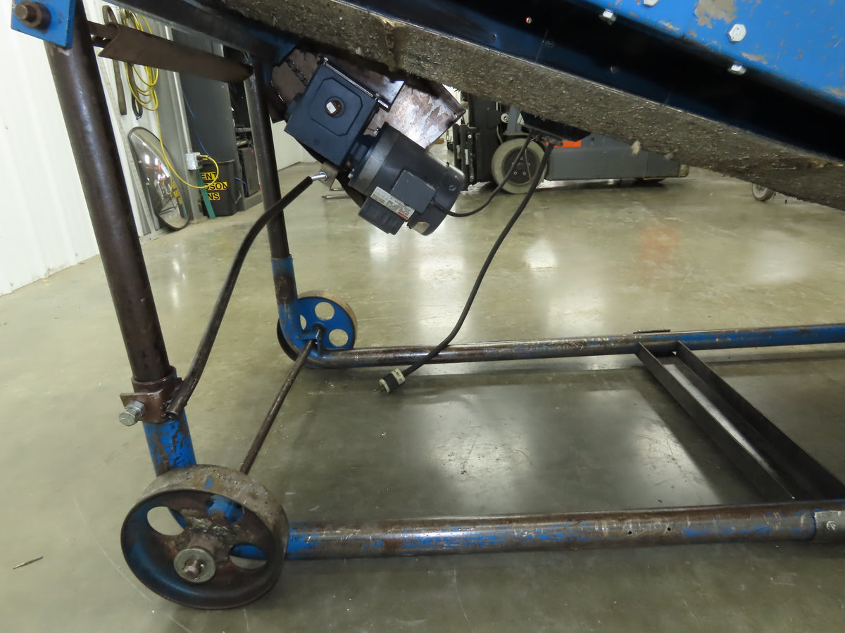 New London Engineering 28"x 8' 7" Portable Incline Conveyor 24"Cleated Belt 115V