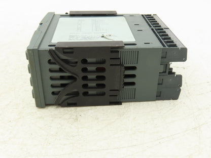 Eurotherm 2208E/CC/VH/LH/RC/XX/XX/2XX/ENG Temperature Controller 100-240VAC PLC