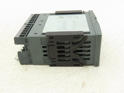 Eurotherm 2208E/CC/VH/LH/RC/XX/XX/2XX/ENG Temperature Controller 100-240VAC PLC