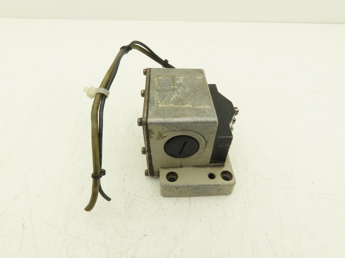 Omron D4MB-331 Cam Limit Switch 3 Plunger 10A 250V