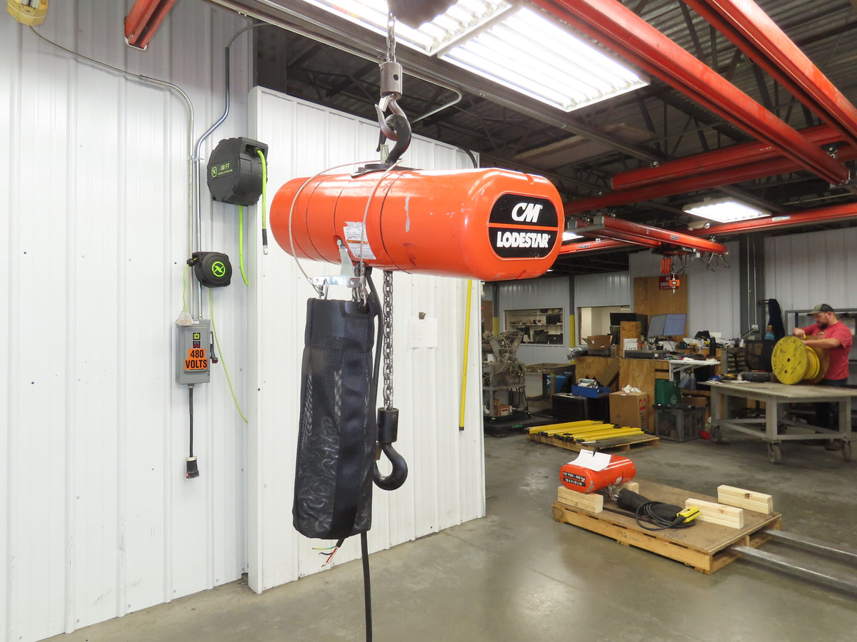 CM Lodestar J2 1/2 Ton 1000lb Electric Chain Hoist 20' Lift 2-Spd 32/10 FPM 480V